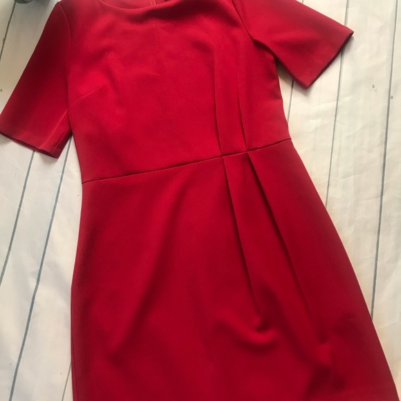 Beautiful dress - Picture 6 of 6